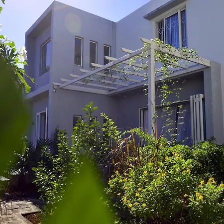 Mahebourg Family Home Exterior photo